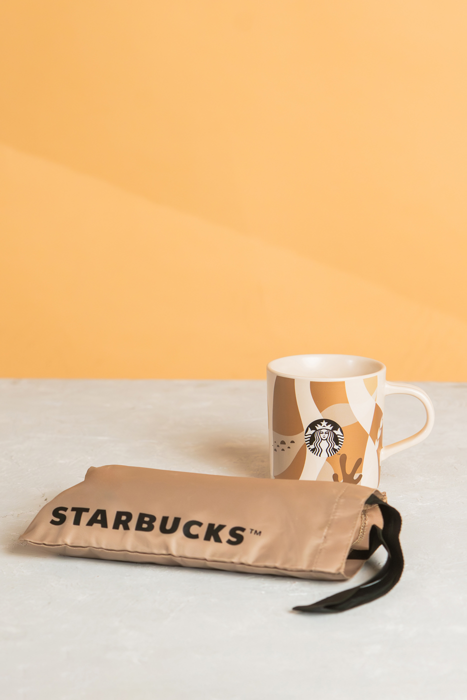 Sandstone Mug with Pouch Image 2