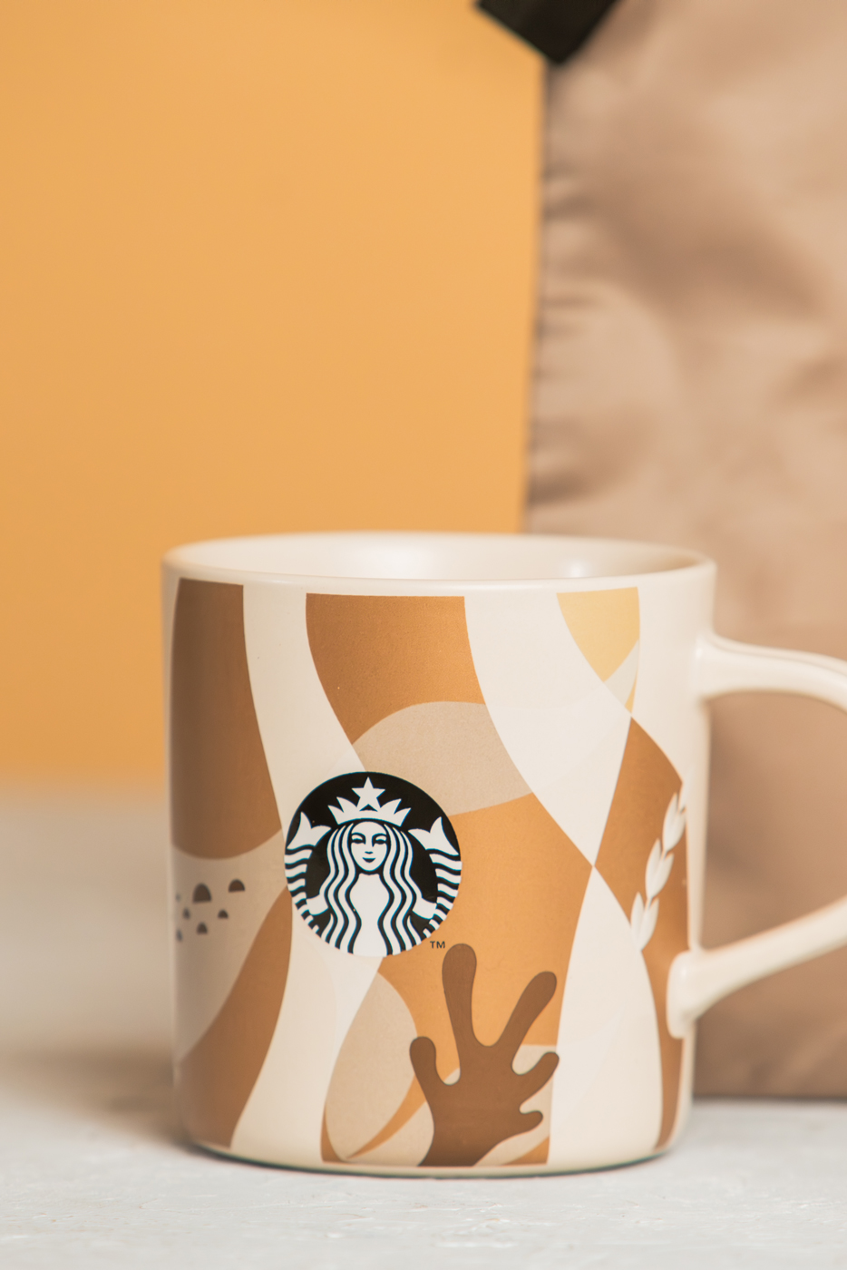 Sandstone Mug with Pouch Image 2